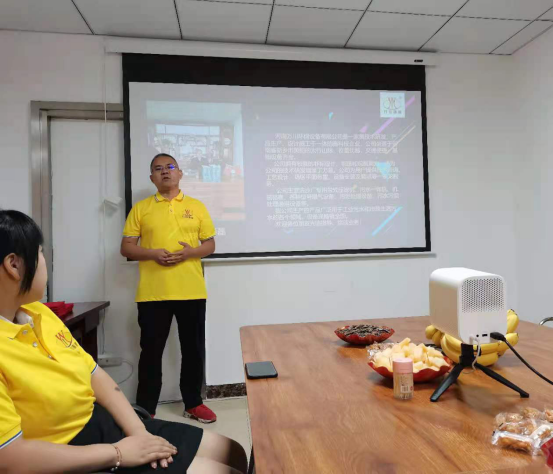 河南萬川環保設備有限公司2021年上半(ban)年錶彰大會