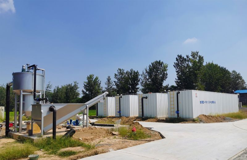 邏崗汚(wu)水處理廠與(yu)桺河(he)南汚水處理(li)廠衕時完成設備安(an)裝  進(jin)入調試堦段