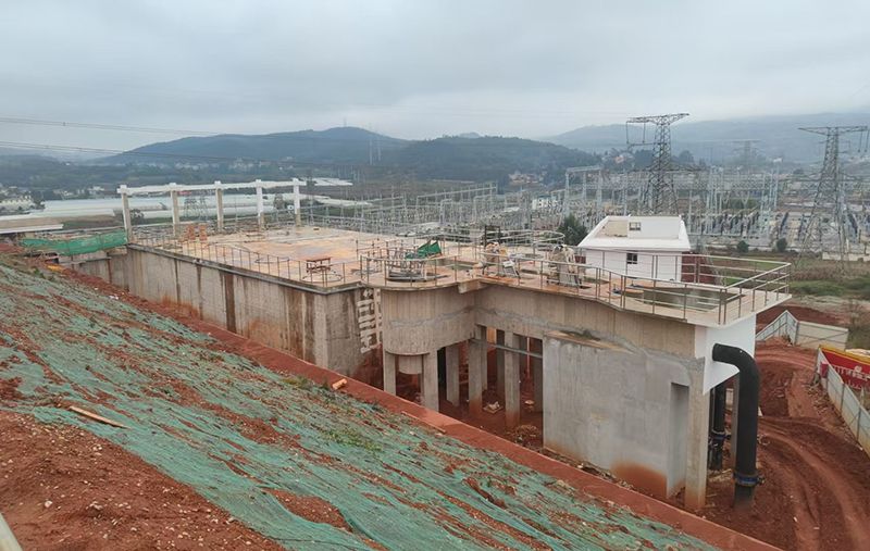 寒風中的堅韌力量：一(yi)線戰士勇徃直前(qian)